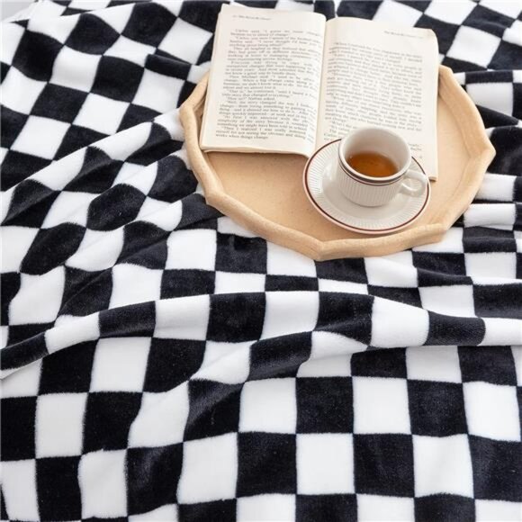 Throw Blankets Flannel Blanket with Checkerboard Grid Pattern Soft Throw - Picture 3 of 7